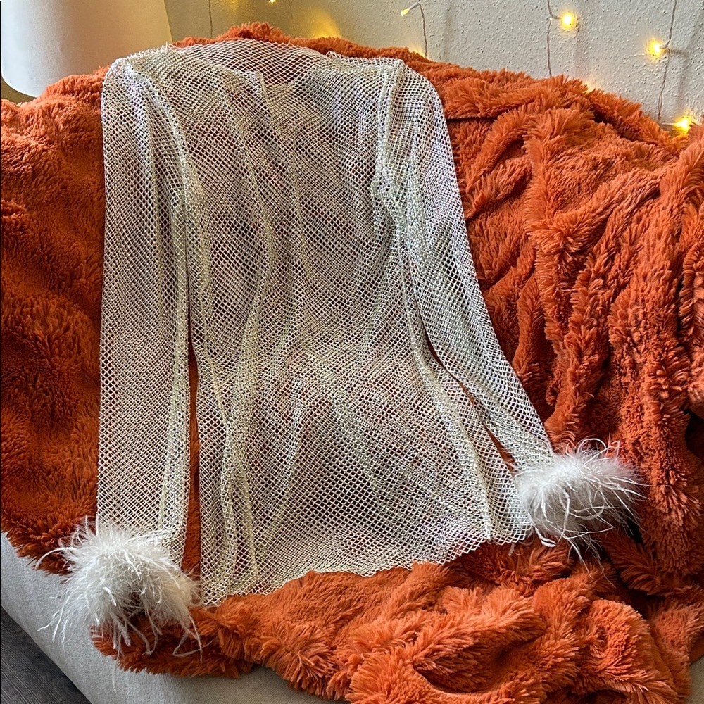 White Mesh cover with Feather Cuffs